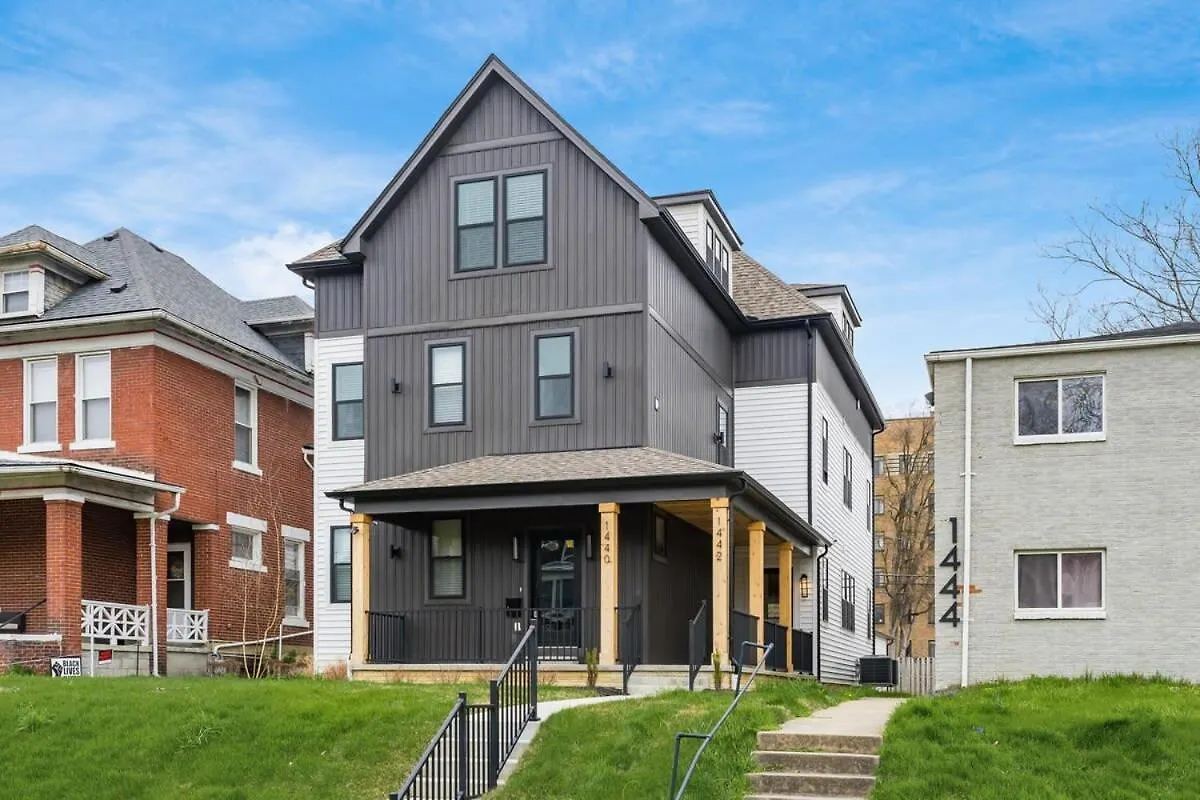 Luxury Escape 4Br 3 Bath Oasis In Historic Old Town Apartment Columbus United States